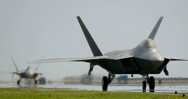 US Military F-22 Fighter Plane